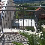 Villa Stone Pearl