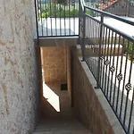 Villa Stone Pearl *